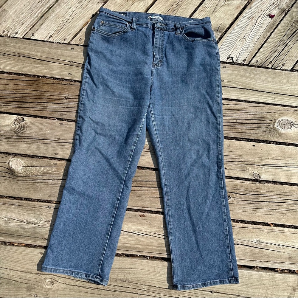 Lee Relaxed Fit Jeans - Picture 5 of 7